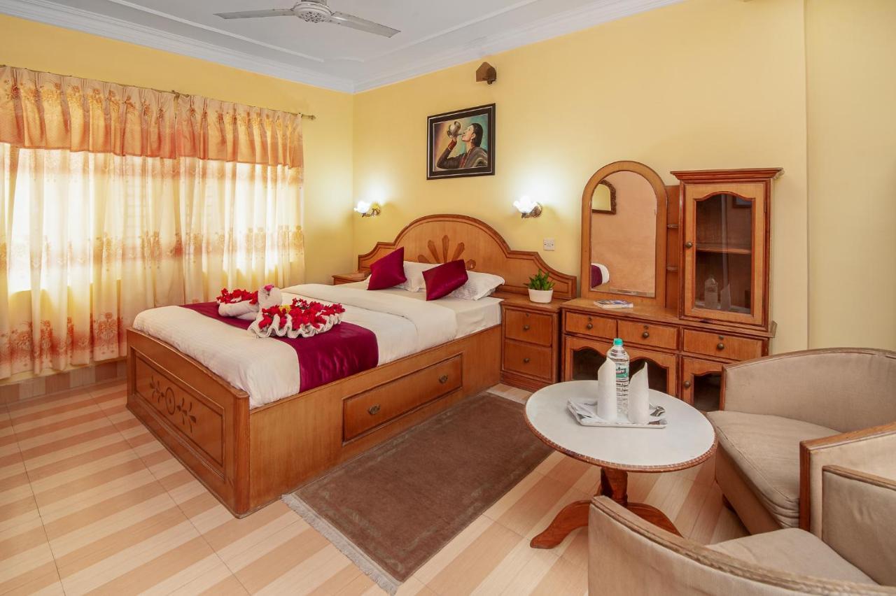 Hotel Yeti Pokhara Zimmer foto